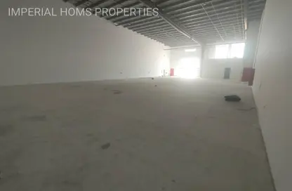 مستودع - استوديو - 1 حمام للايجار في أم الثعوب - أم القيوين