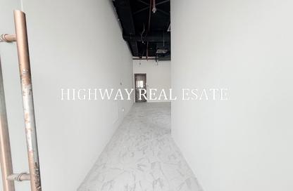 Shop - Studio - 1 Bathroom for rent in Muwaileh 29 Building - Muwaileh - Sharjah