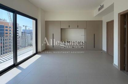 Apartment - 1 - 1 for sale in Weybridge Gardens 1 - Weybridge Gardens - Dubai Land Residence Complex - Dubai