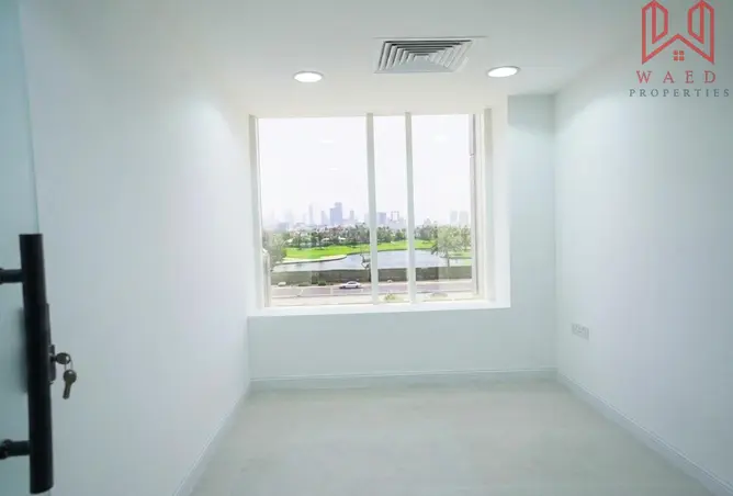 147800162 - Property Image 3