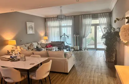 شقة - 2 غرف نوم - 3 حمامات للايجار في الحمري - مساكن شور لاين - نخلة جميرا - دبي