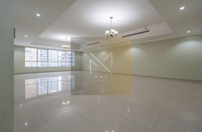 Apartment - 4 Bedrooms - 6 Bathrooms for rent in Robot Park Tower - Al Khan - Sharjah