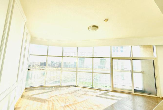 100855379 - Property Image 3