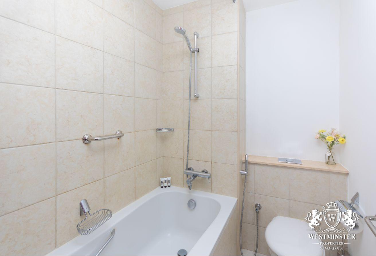 High End Three BR Apt+ maid room| Burj Residences photo 18