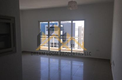 Apartment - 1 Bedroom - 1 Bathroom for rent in Tower 23 - Al Reef Downtown - Al Reef - Abu Dhabi Apartment - 1 Bedroom - 1 Bathroom for rent in Tower 23 - Al Reef Downtown - Al Reef - Abu Dhabi