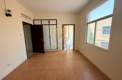 Villa - 4 Bedrooms - 4 Bathrooms for rent in Hor Al Anz - Deira - Dubai