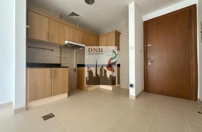 Apartment - 1 - 1 for rent in Mayfair Tower - Business Bay - Dubai