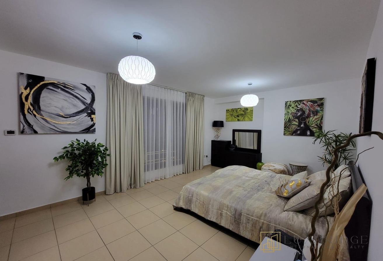 Furnished | High Floor | Vacant photo 10