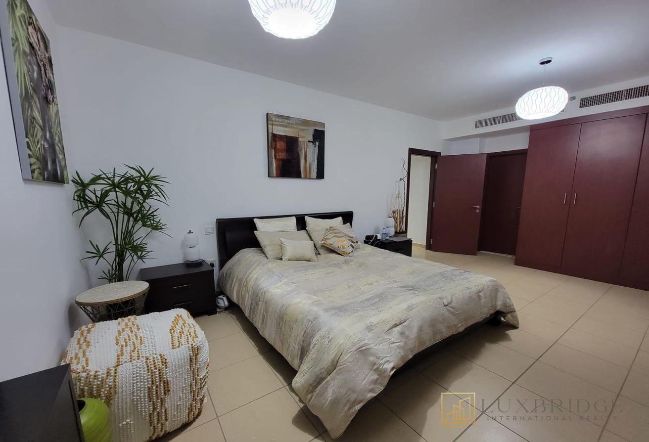 Furnished | High Floor | Vacant photo 9