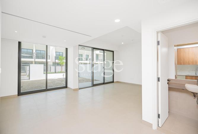 16121030 - Property Image 2