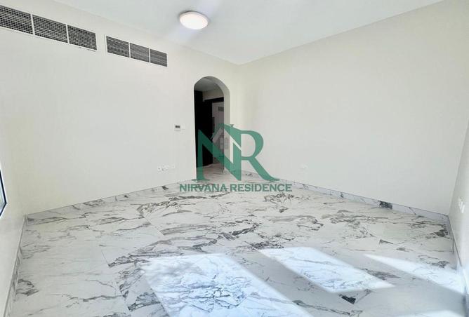 80716942 - Property Image 2