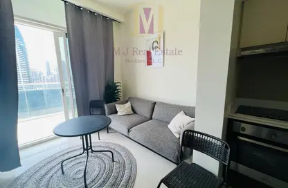 شقة - غرفة نوم - 2 حمامات للبيع في فيرا ريسيدنسز - الخليج التجاري - دبي