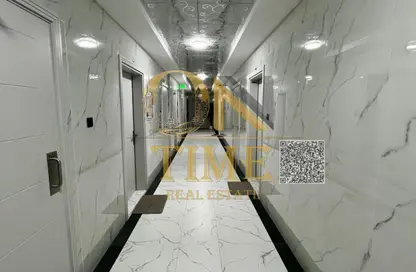 شقة - 1 حمام للايجار في مساكن كورنيش عجمان - طريق كورنيش عجمان - عجمان