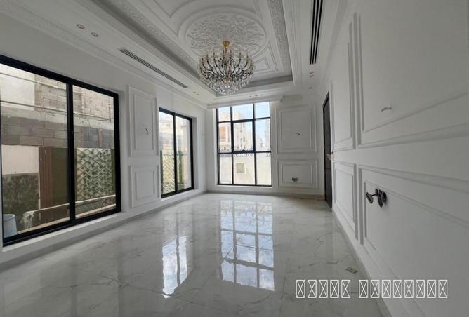 73113530 - Property Image 3