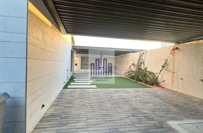 Villa - 4 Bedrooms - 6 Bathrooms for rent in Al Hooshi Villas - Hoshi - Al Badie - Sharjah