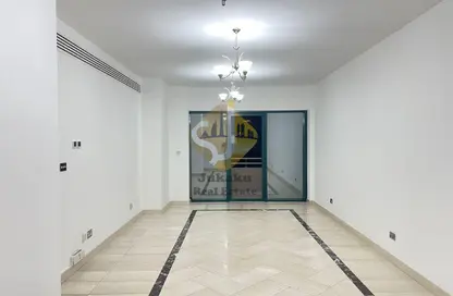 شقة - غرفة نوم - 2 حمامات للايجار في برج دي ايكس بي - شارع الشيخ زايد - دبي