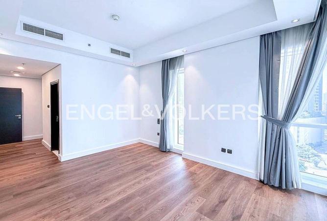 70670203 - Property Image 3