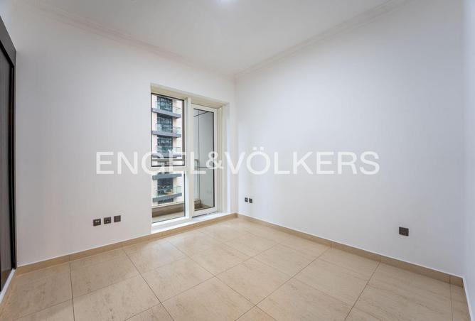 70670203 - Property Image 3