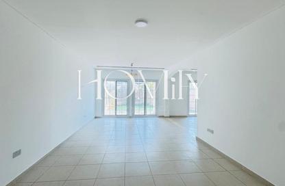 Townhouse - 3 - 4 for rent in Block H - District 12 - Jumeirah Village Circle - Dubai