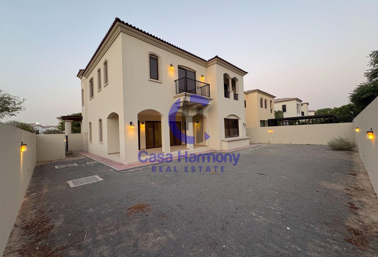 Huge Corner Plot | Single Row | Vacant | 6BR Villa photo 30