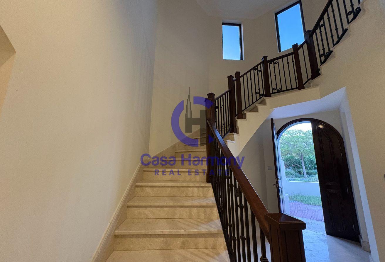 Huge Corner Plot | Single Row | Vacant | 6BR Villa photo 6