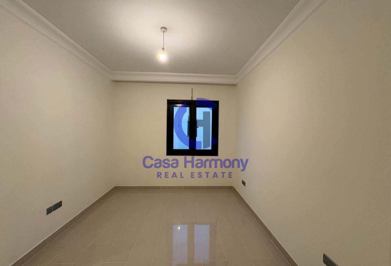 Huge Corner Plot | Single Row | Vacant | 6BR Villa photo 20
