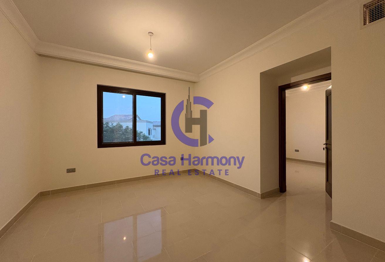 Huge Corner Plot | Single Row | Vacant | 6BR Villa photo 17