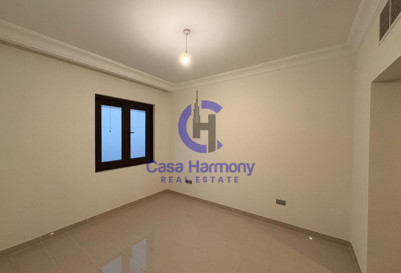 Huge Corner Plot | Single Row | Vacant | 6BR Villa photo 19