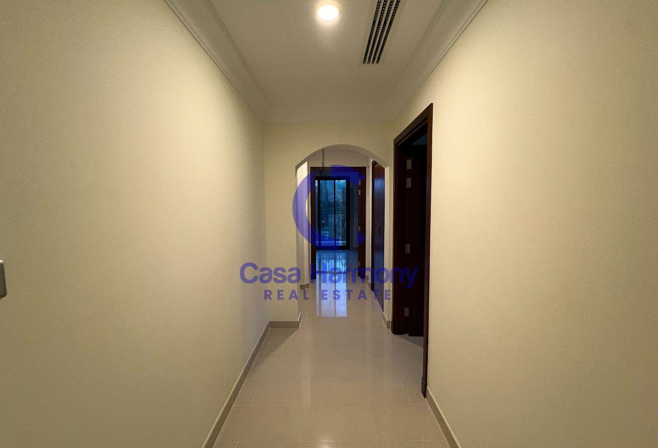 Huge Corner Plot | Single Row | Vacant | 6BR Villa photo 21