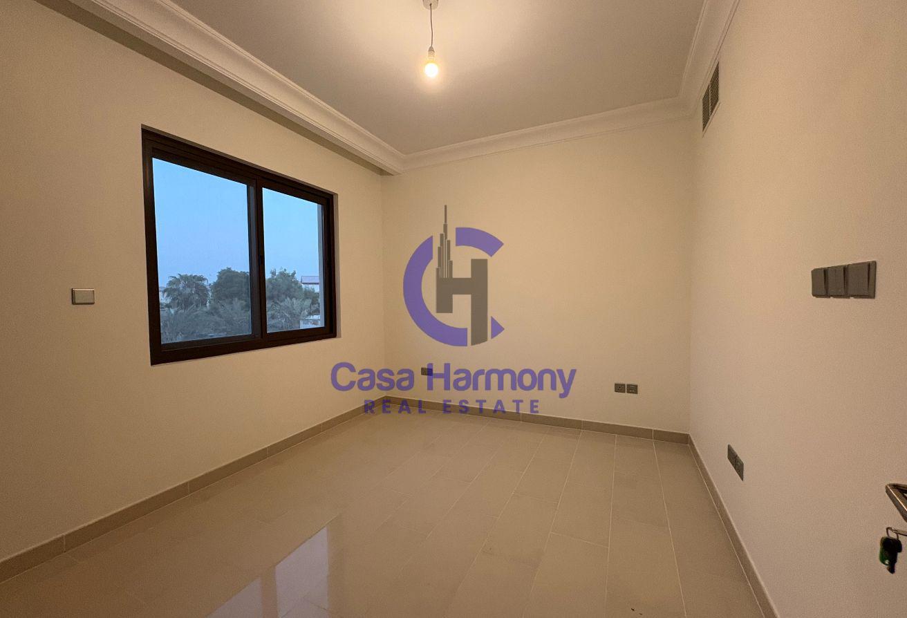 Huge Corner Plot | Single Row | Vacant | 6BR Villa photo 18