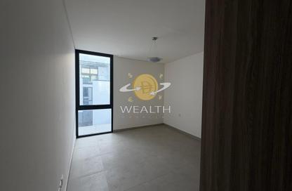 Villa - 4 - 6 for sale in Sun Island - Ajmal Makan City - Sharjah Waterfront City - Sharjah Villa - 4 - 6 for sale in Sun Island - Ajmal Makan City - Sharjah Waterfront City - Sharjah