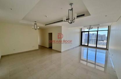 Apartment - 2 Bedrooms - 3 Bathrooms for rent in Airport Road Area - Al Garhoud - Dubai