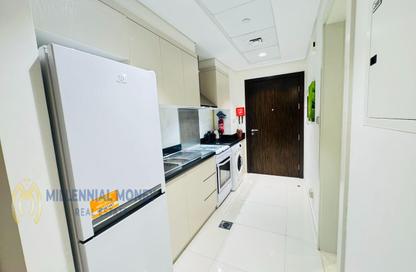 Apartment - Studio - 1 for rent in Carson A - Carson - Damac Hills - Dubai