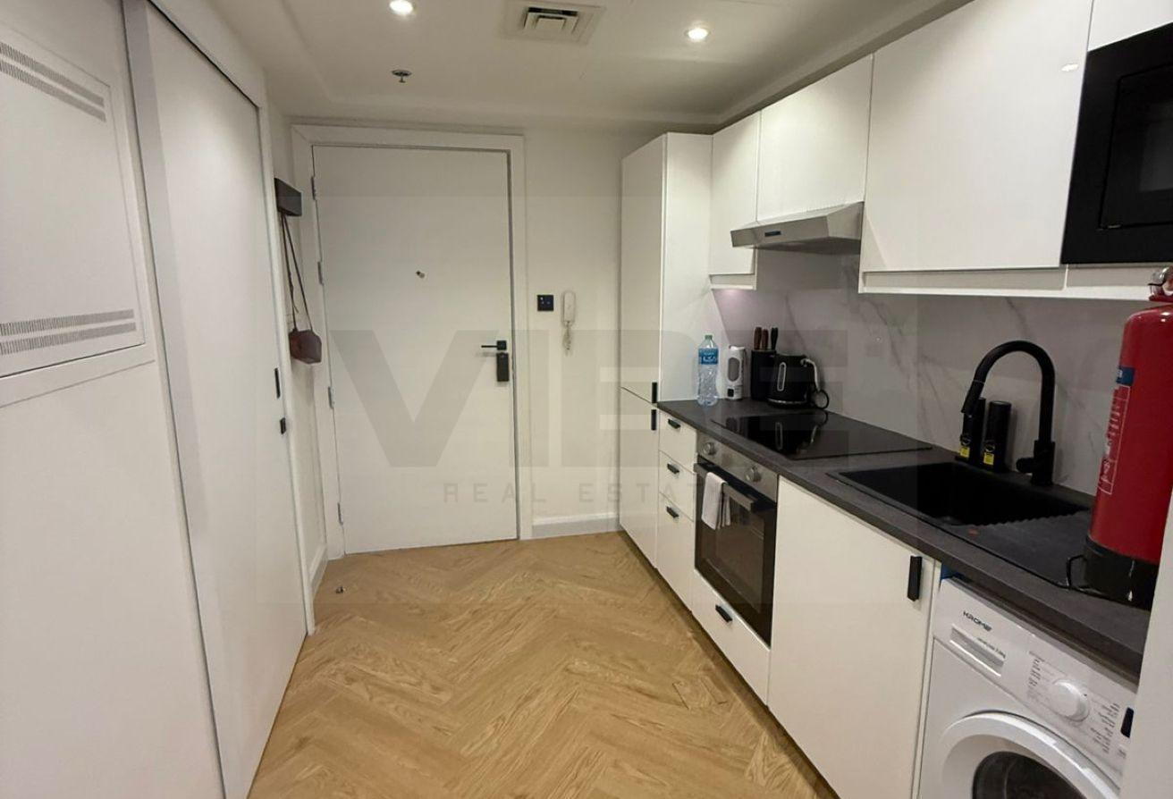 Upgraded Studio I Contemporary Interior