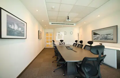 مكتب - استوديو - 2 حمامات للايجار في فندق H - شارع الشيخ زايد - دبي