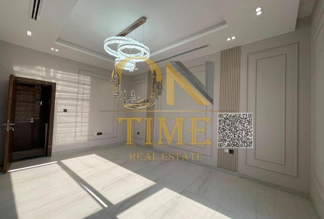 128842775 - Property Image 2