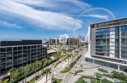 Apartment - 3 Bedrooms - 4 Bathrooms for sale in Bluewaters Residences Building 2 - Bluewaters Residences - Bluewaters - Dubai