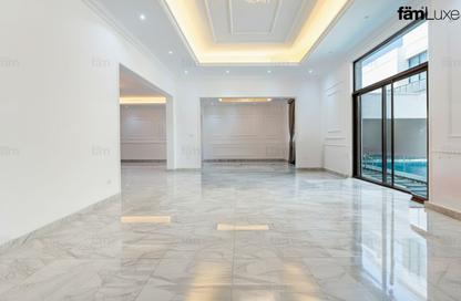 Villa - 7 - 7+ for sale in Umm Al Sheif Villas - Umm Al Sheif - Dubai