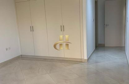Villa - 4 Bedrooms - 6 Bathrooms for rent in Garden Lane Villas - District 15 - Jumeirah Village Circle - Dubai