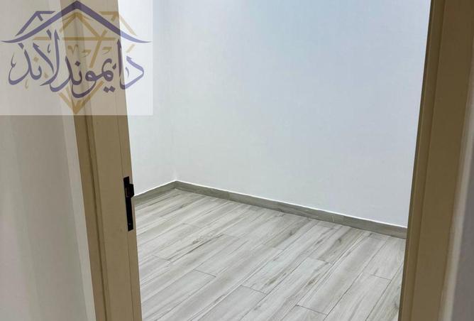 77810797 - Property Image 2