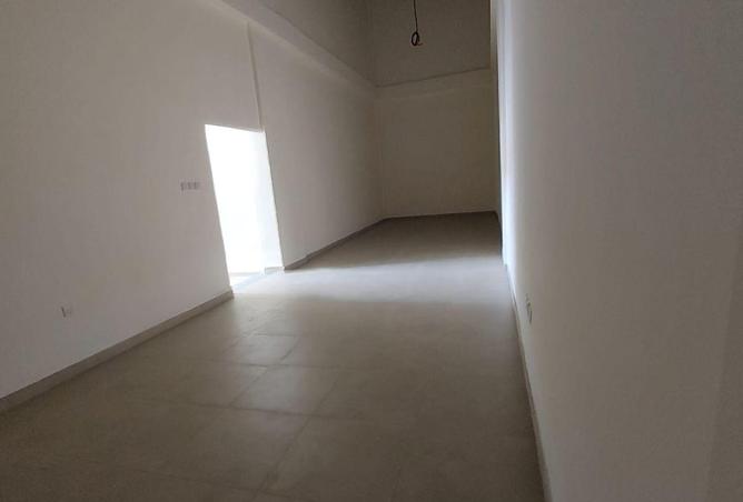 77804065 - Property Image 2