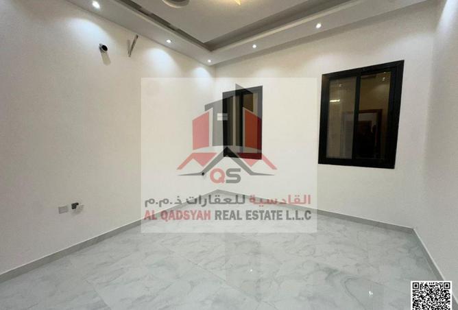 57381666 - Property Image 2