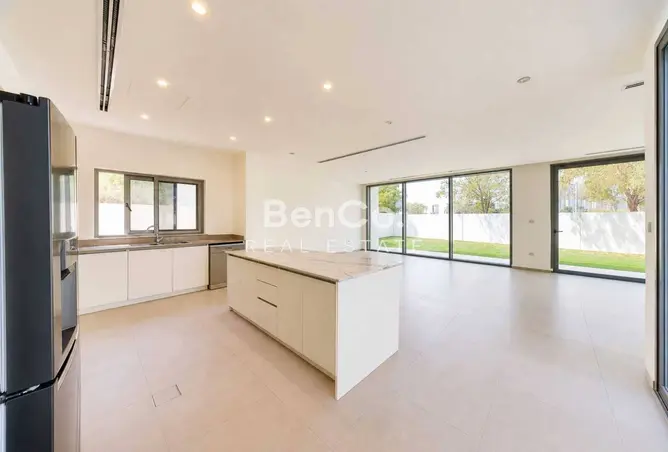 141912350 - Property Image 3