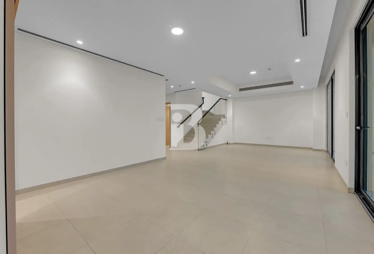 160081348 - Property Main Image
