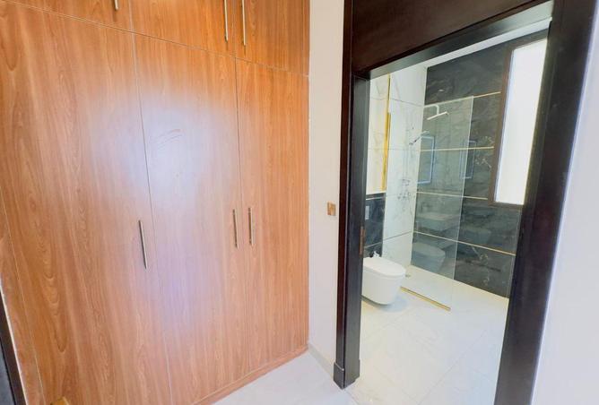 101996112 - Property Image 3