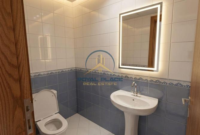 145068404 - Property Image 3