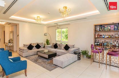 Villa - 4 - 5 for sale in Villa Lantana 1 - Villa Lantana - Dubai Science Park - Dubai
