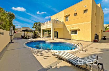 Villa - 4 Bedrooms - 4 Bathrooms for rent in Meadows 9 - Meadows - Dubai