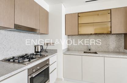 Apartment - 1 - 1 for rent in Grand Bleu Tower 2 - Emaar Beachfront - Dubai Harbour - Dubai Apartment - 1 - 1 for rent in Grand Bleu Tower 2 - Emaar Beachfront - Dubai Harbour - Dubai