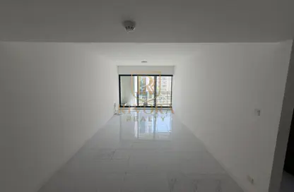 Apartment - 1 Bedroom - 2 Bathrooms for rent in Al Mankhool - Bur Dubai - Dubai